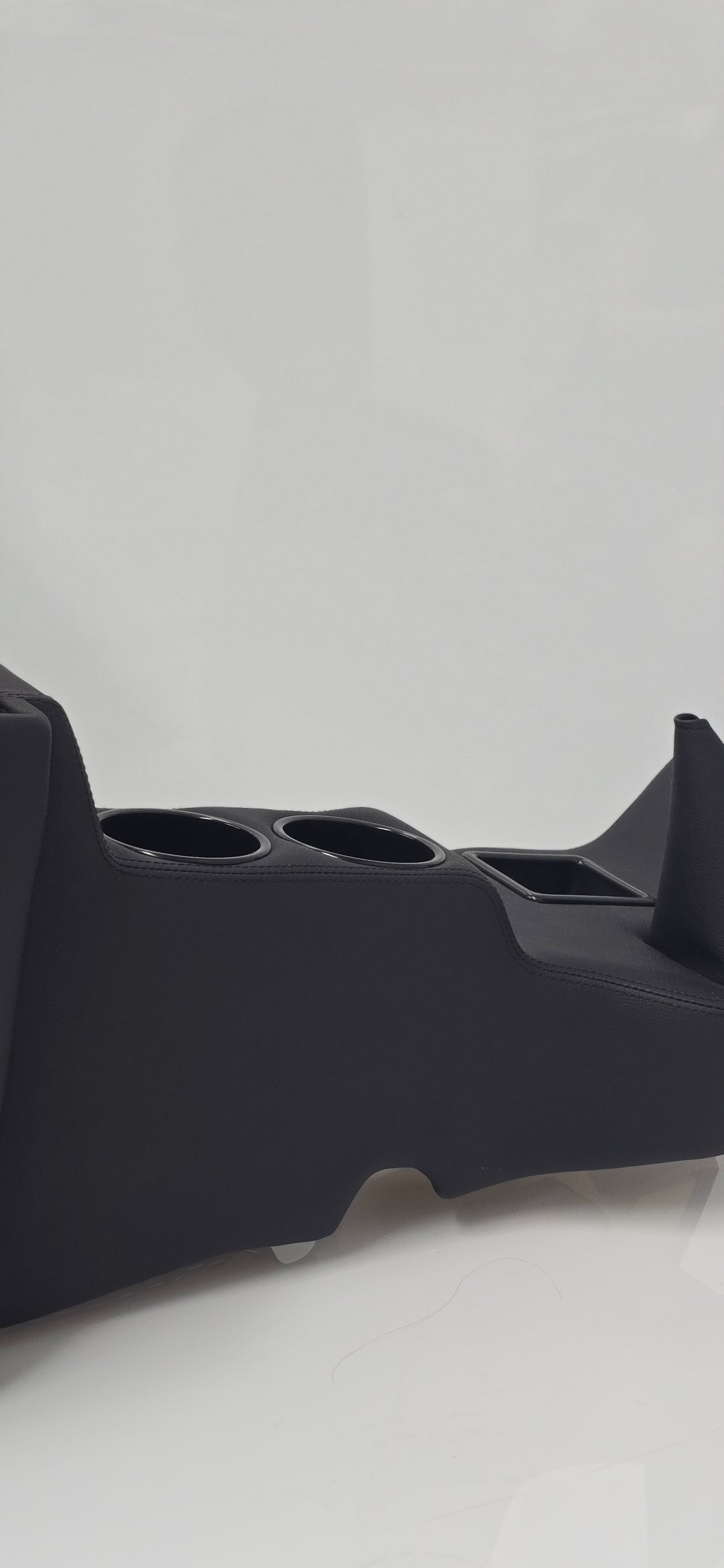 EXDIS#37 – Full Length Floor Console - 79 Series Dual Cab or 76 Series Wagon