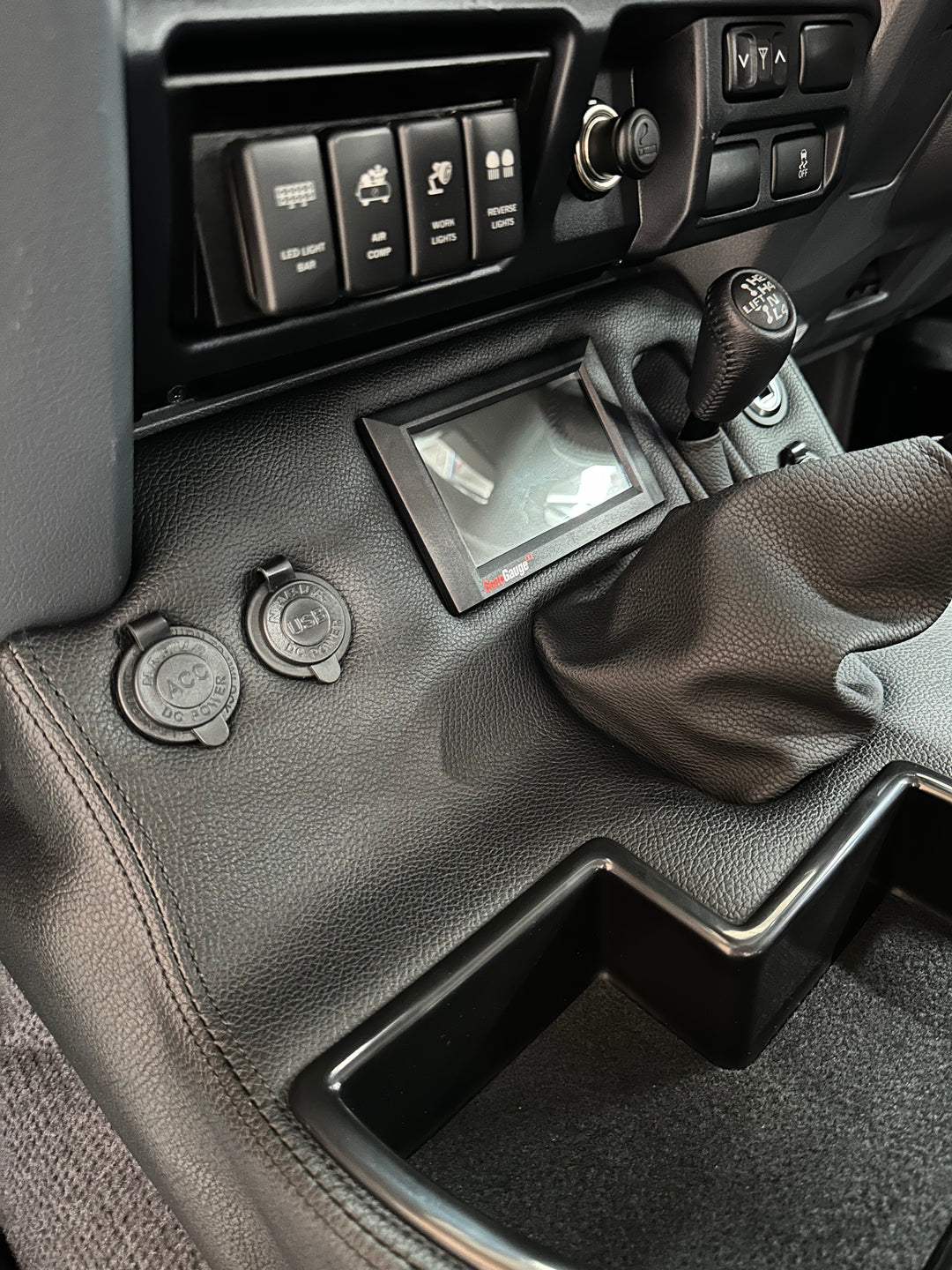 Premium Full Length Floor Console with Charging Sockets & Scan Gauge III